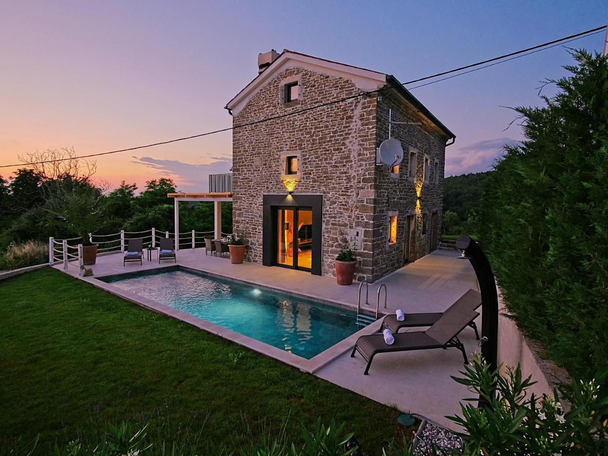 Villa Carica Krasica  外观 照片